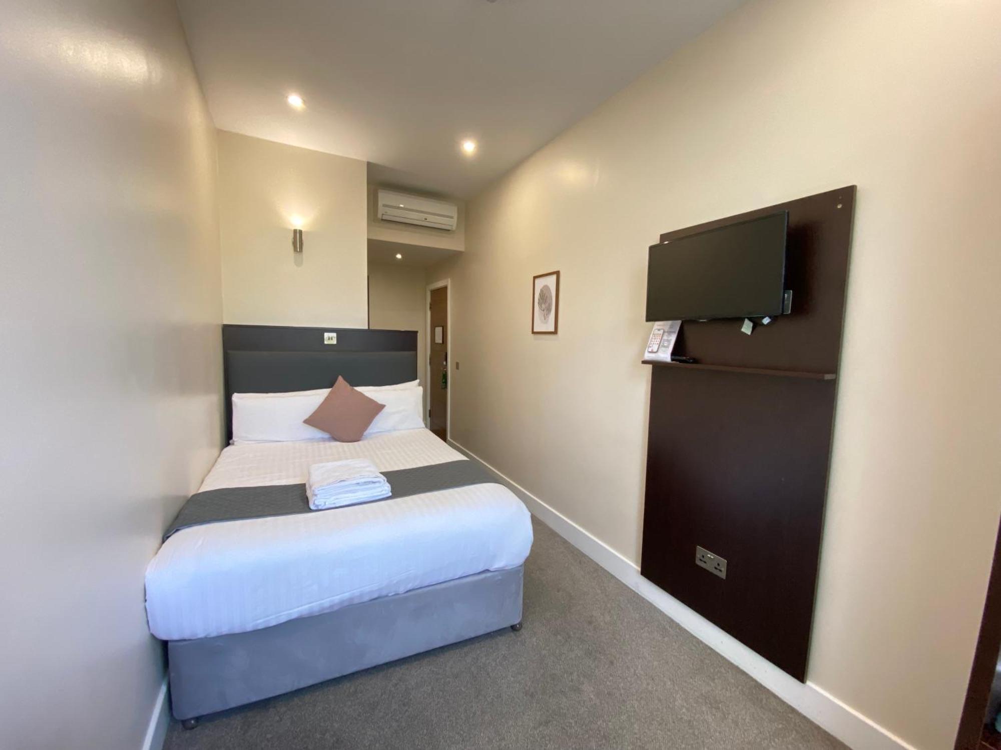 Trebovir Hotel London Bagian luar foto