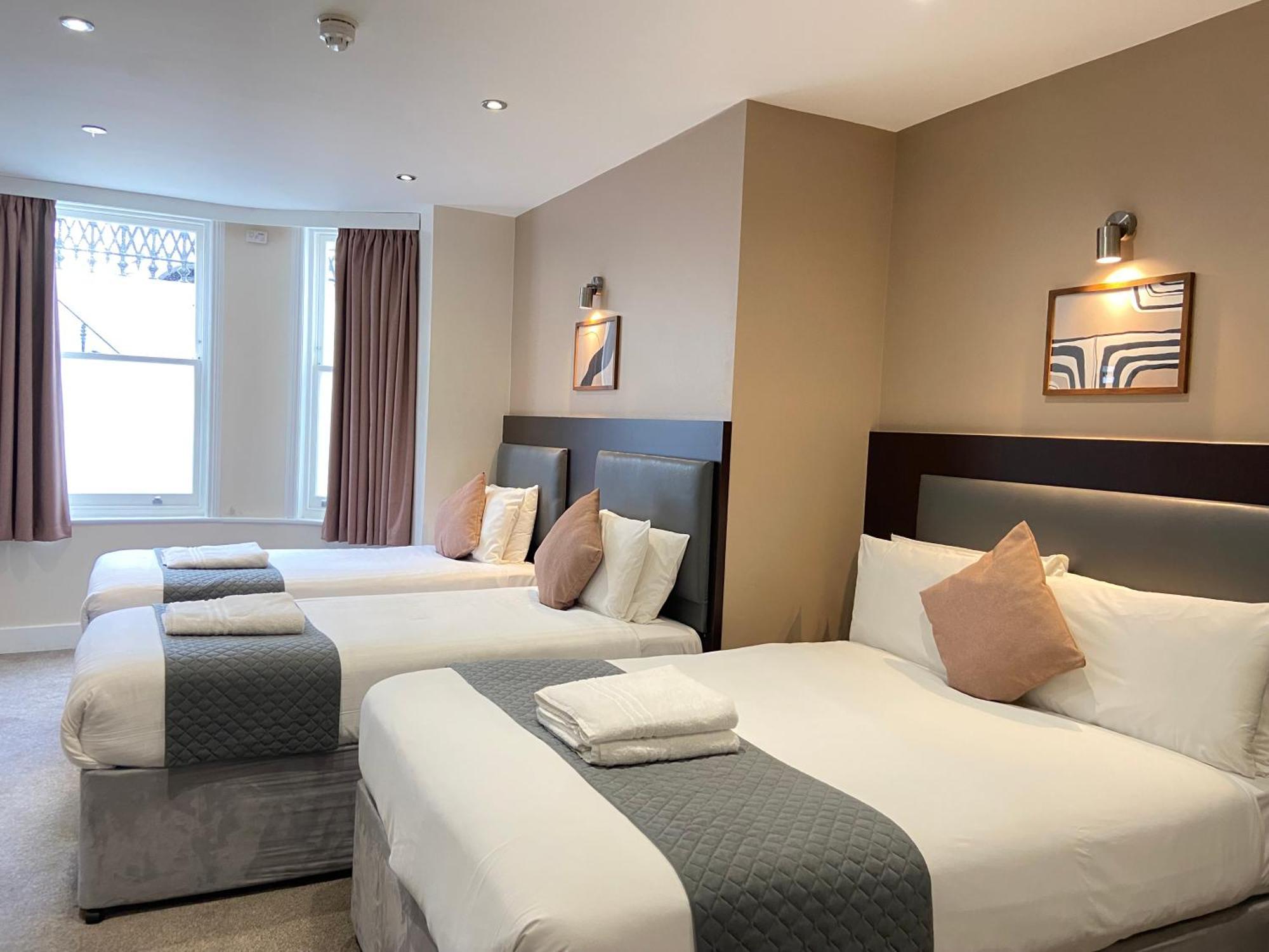Trebovir Hotel London Bagian luar foto