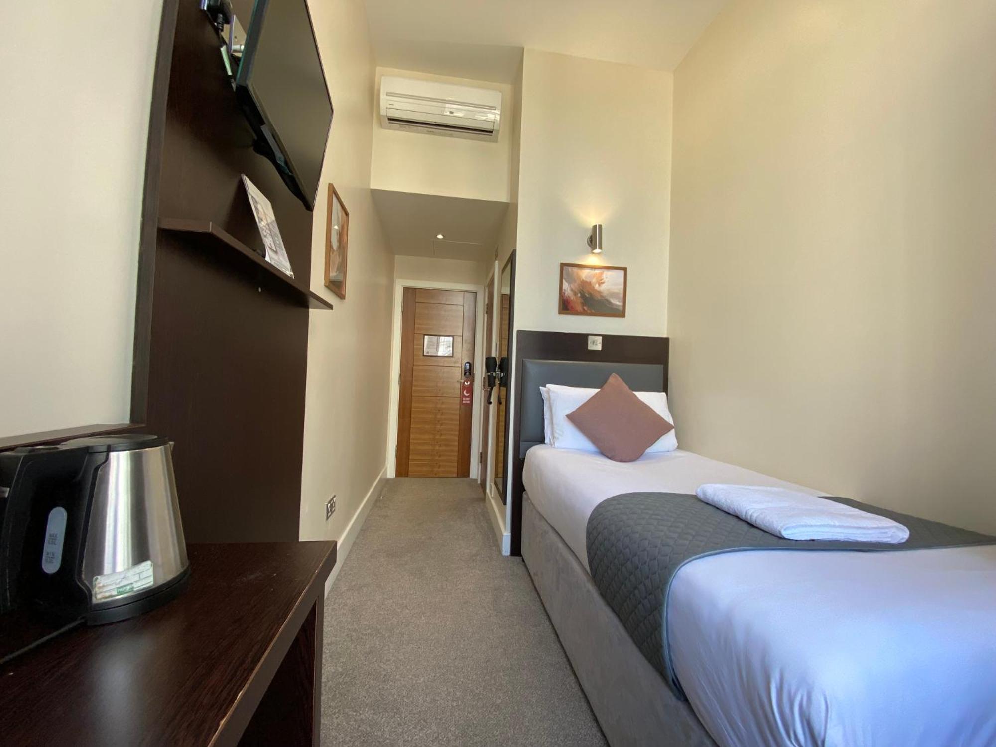 Trebovir Hotel London Bagian luar foto